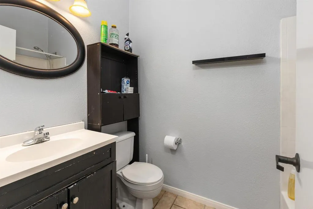 2050 camino de la reina UNIT 203, San Diego, CA, 92108