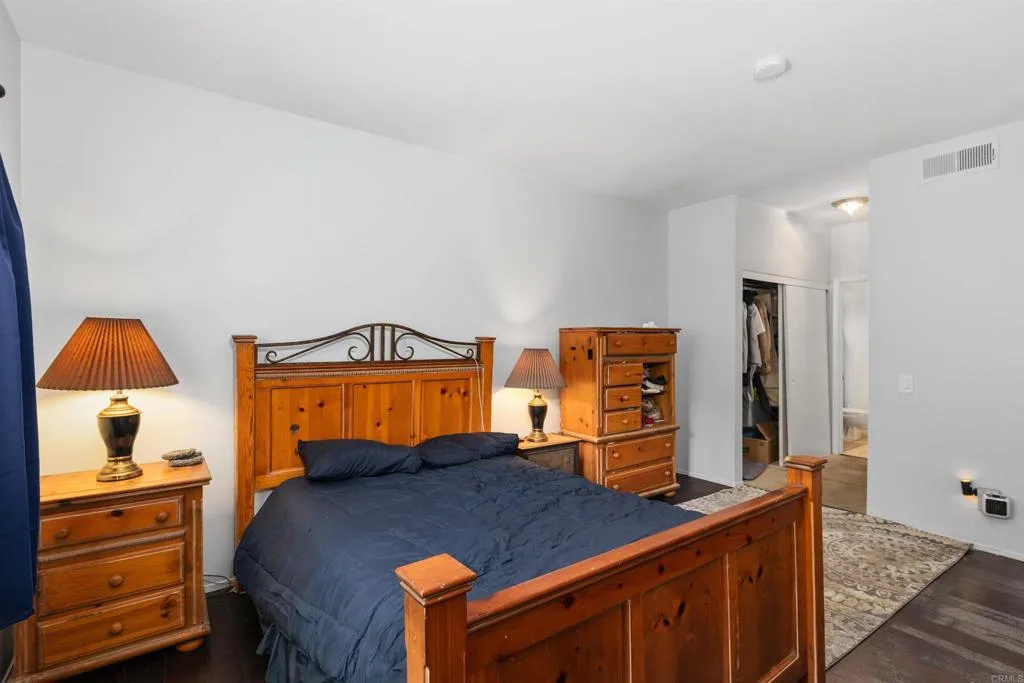 2050 camino de la reina UNIT 203, San Diego, CA, 92108