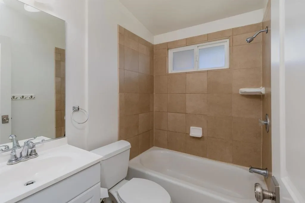 https://cdn.realtyfeed.com/cdn/127/306693402/efb37c7f1ca77b681add61f2085120d9.webp
