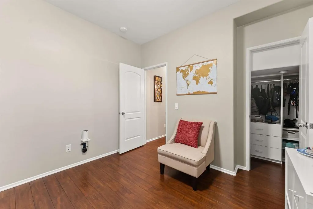 https://cdn.realtyfeed.com/cdn/127/306693486/135c241d8fb7f04c9fc7810a45be00c1.webp