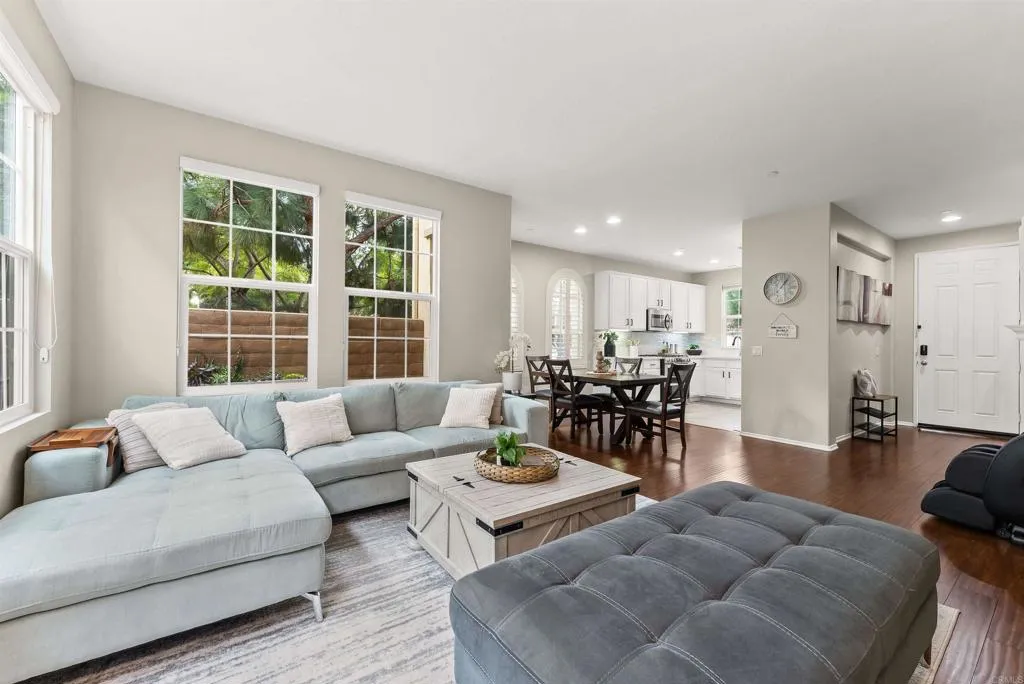 https://cdn.realtyfeed.com/cdn/127/306693486/1d1186d584c4e3898a1d2ab0bc95c22e.webp