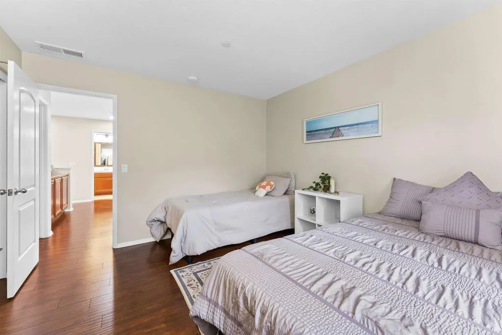 https://cdn.realtyfeed.com/cdn/127/306693486/7b760e746a63f7ea50f4e05183ece8e7.webp