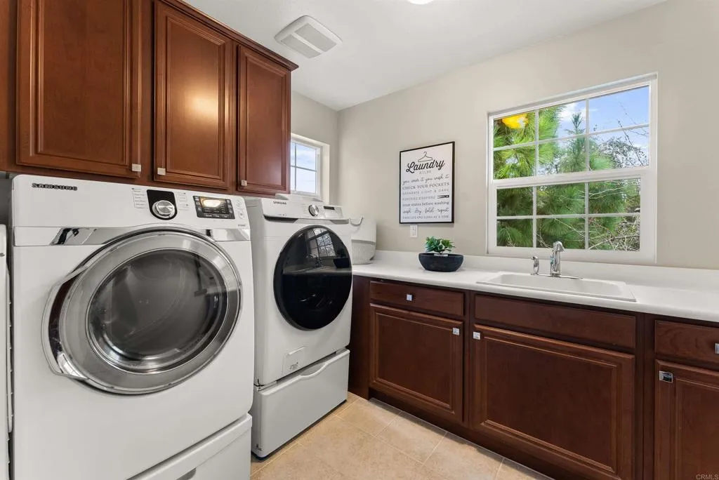 https://cdn.realtyfeed.com/cdn/127/306693486/fc7c25191c4ba2c113fd2761b46a4342.webp