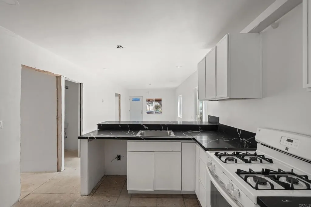 https://cdn.realtyfeed.com/cdn/127/306693518/5065b18b87ec0b86e835418950fbda49.webp