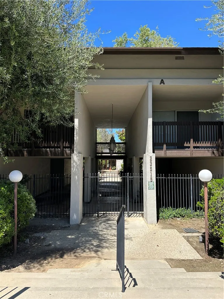 23515 Lyons UNIT 219, Valencia, CA, 91355
