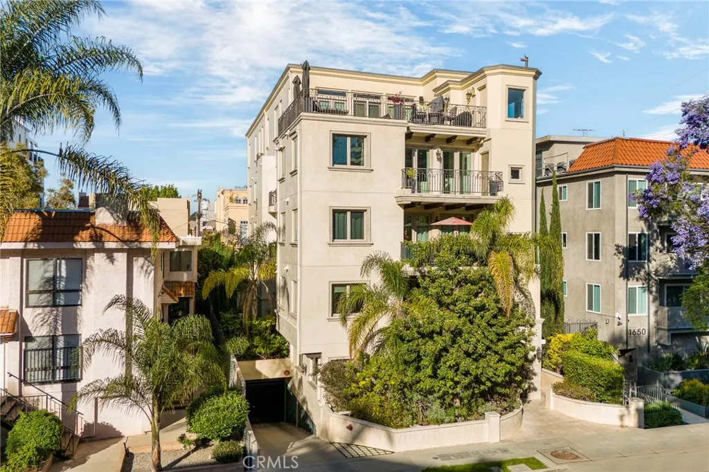 3678 Richmond, San Diego, CA, 92103