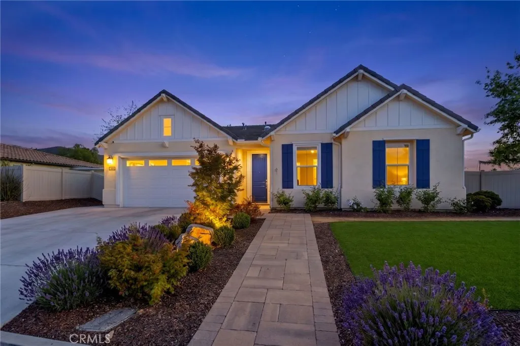 Vista, CA 92084