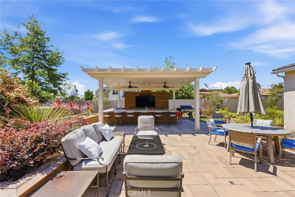 https://cdn.realtyfeed.com/cdn/127/306693589/3b113f1607ffbacc85bac3048aaf1205.webp