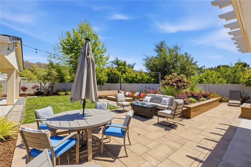 https://cdn.realtyfeed.com/cdn/127/306693589/423ffedbd390d7aa1caeacd19d415b3f.webp