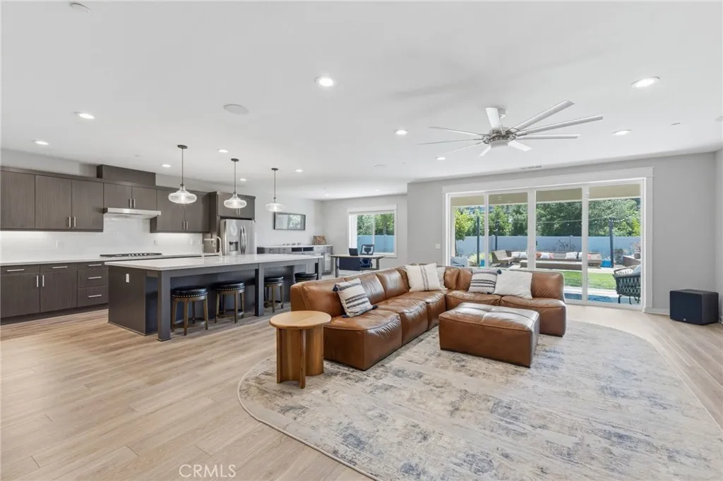 https://cdn.realtyfeed.com/cdn/127/306693589/5f86f5393098d086751f0e3b1ccc52bd.webp