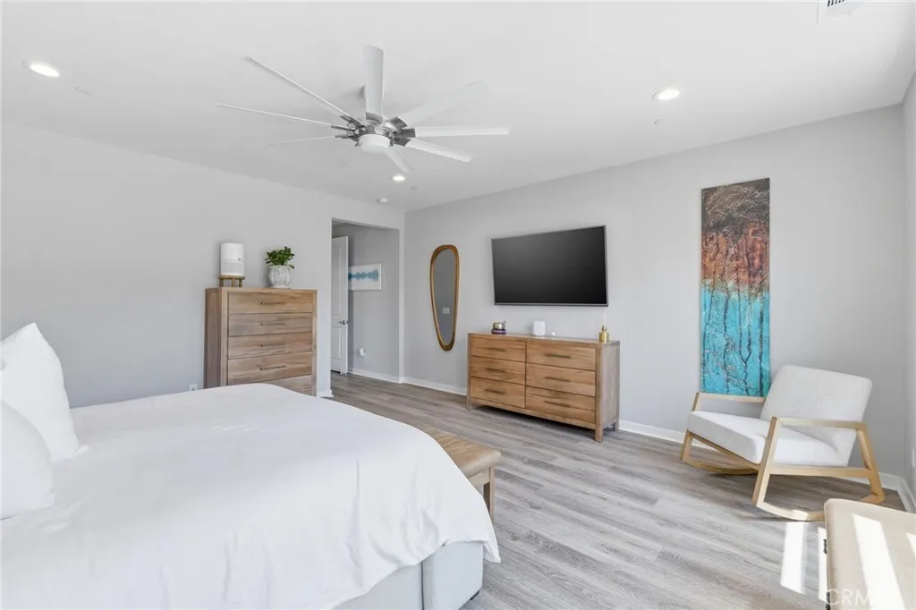 https://cdn.realtyfeed.com/cdn/127/306693589/637f06ed14ac24fdf62457dd819ce121.webp