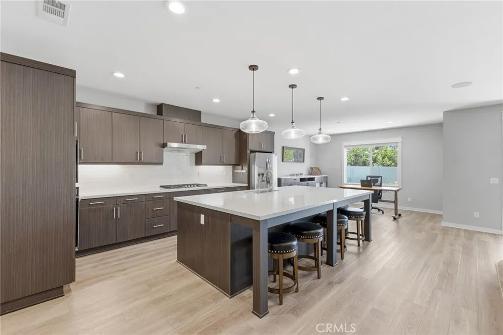 https://cdn.realtyfeed.com/cdn/127/306693589/6b8452f3c4ced125b808c29e90440197.webp