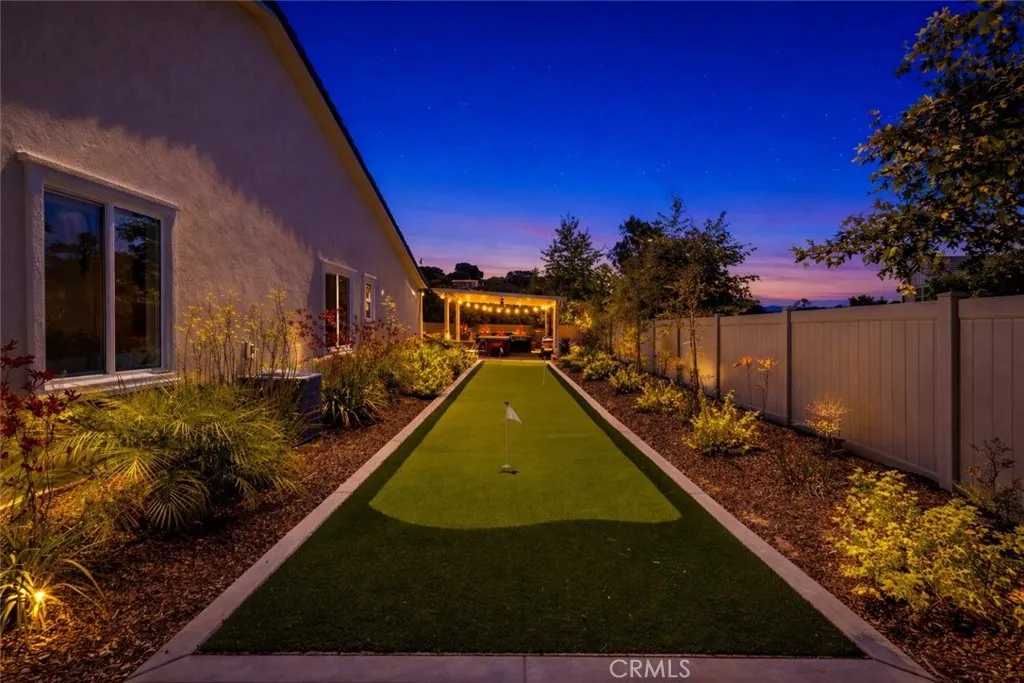 https://cdn.realtyfeed.com/cdn/127/306693589/f96b22f25f3bce6b475188389f7b26d7.webp