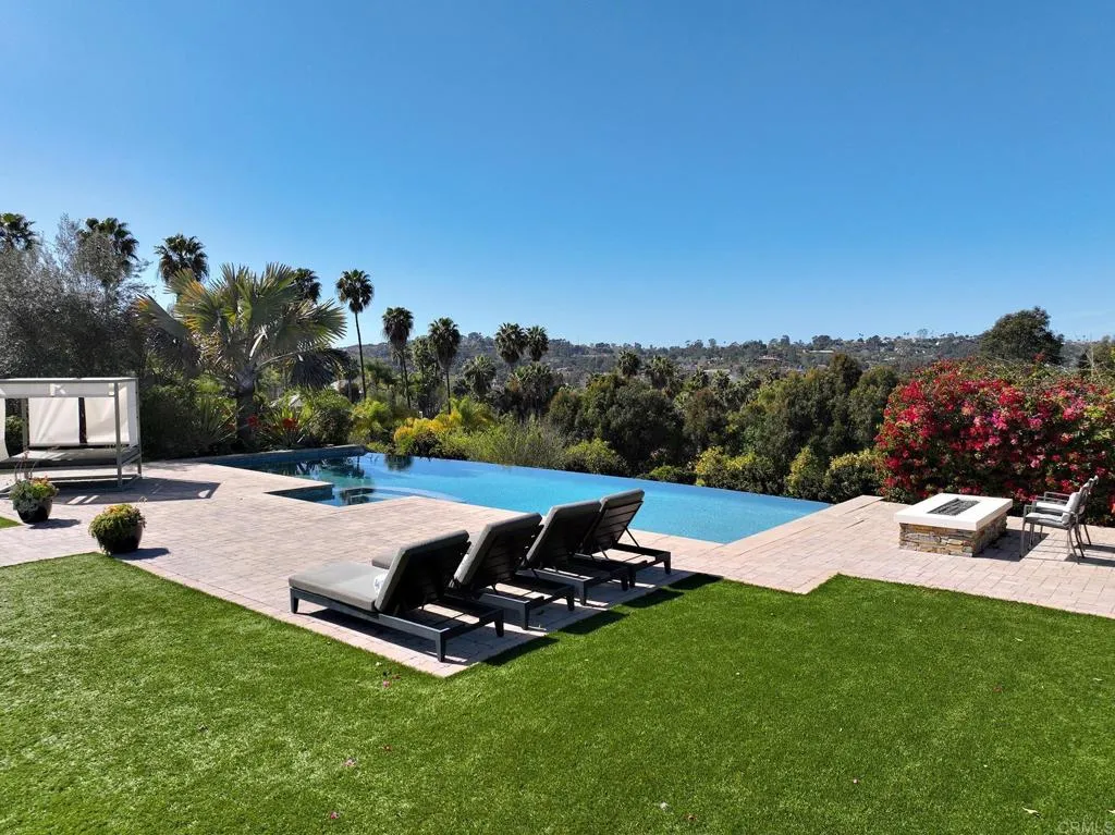 https://cdn.realtyfeed.com/cdn/127/306693623/82251f8ab2d0239ae2d81dde1ff9b5e2.webp