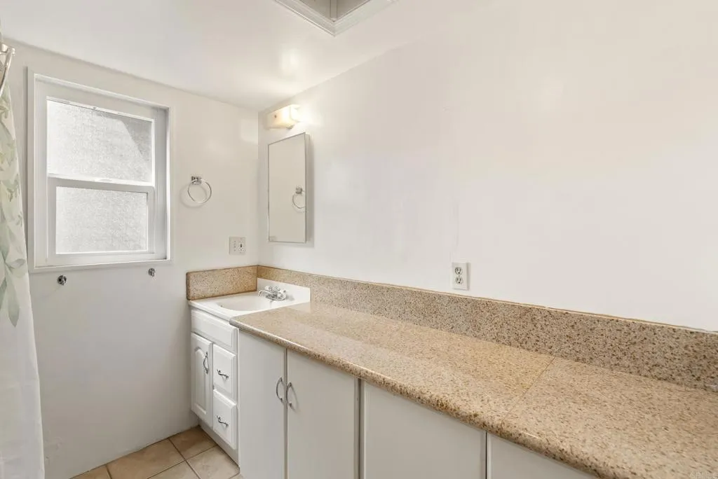 https://cdn.realtyfeed.com/cdn/127/306693625/88306c4390e67e8414fac5b00e640432.webp