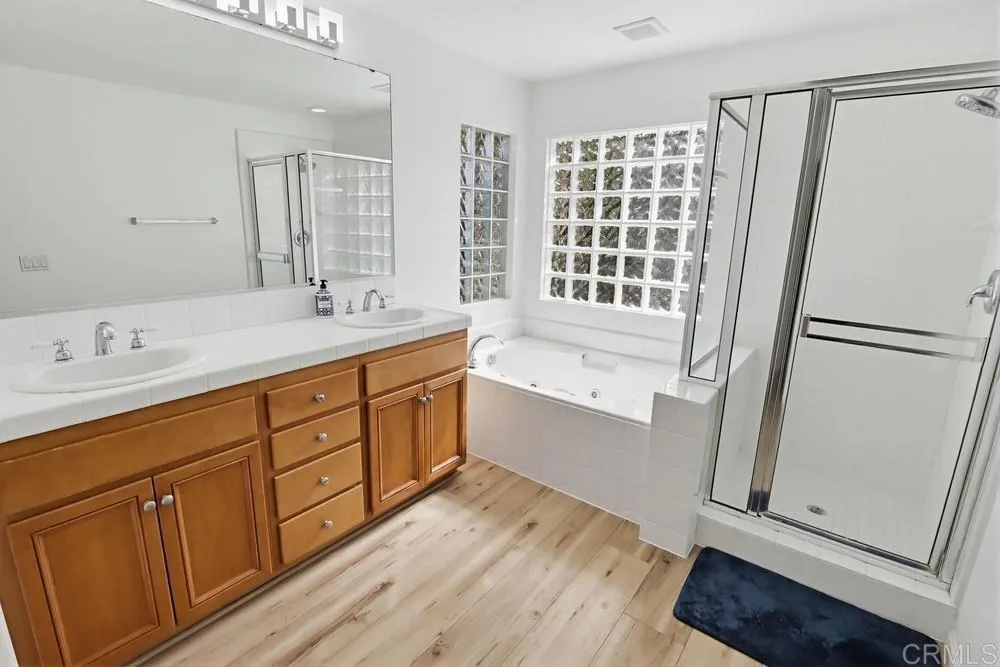https://cdn.realtyfeed.com/cdn/127/306693644/9f9247b554a5a6ac1e9ce4c10b8482a9.webp