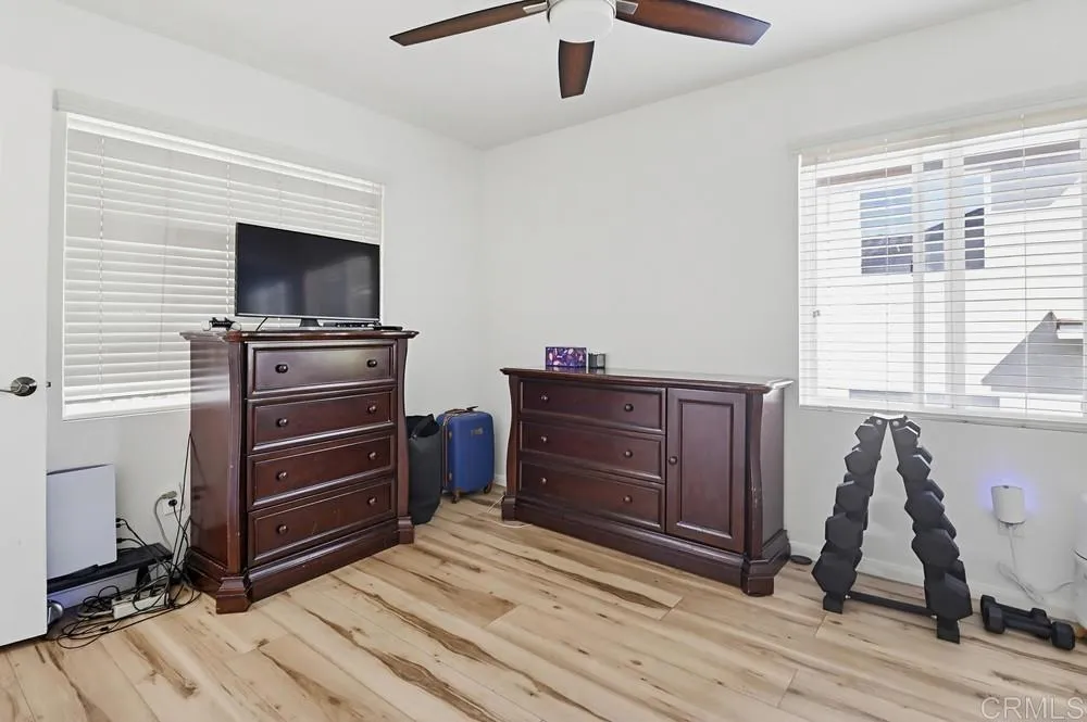 https://cdn.realtyfeed.com/cdn/127/306693644/bce3b87cfa5512ea0db04bc83cbc1748.webp