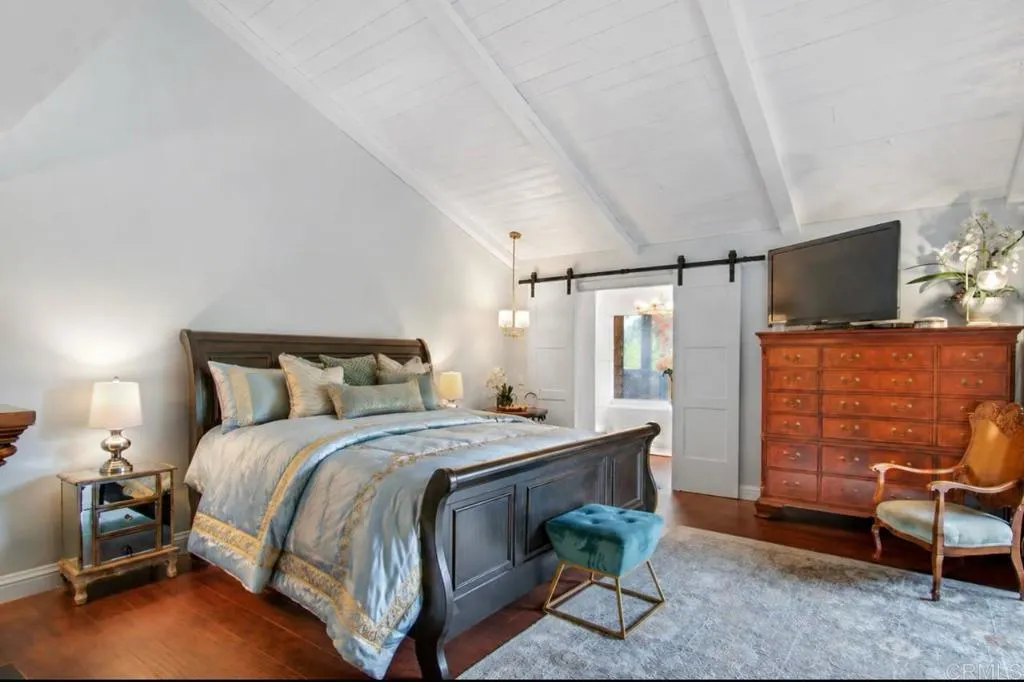 https://cdn.realtyfeed.com/cdn/127/306693716/00cae3ec0b9cb209545649c9124756bd.webp