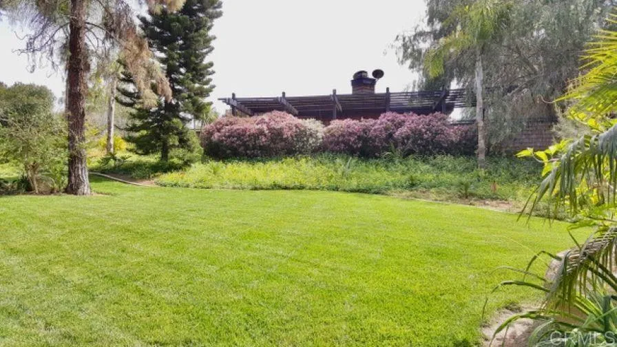 https://cdn.realtyfeed.com/cdn/127/306693716/261134308ffecb8555fedcfee11d3dd0.webp