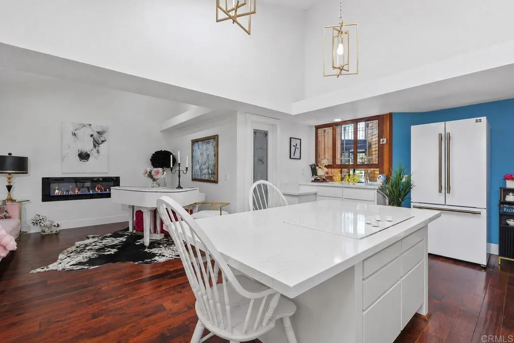 https://cdn.realtyfeed.com/cdn/127/306693716/3d53699d099c5393de83d6666643132d.webp