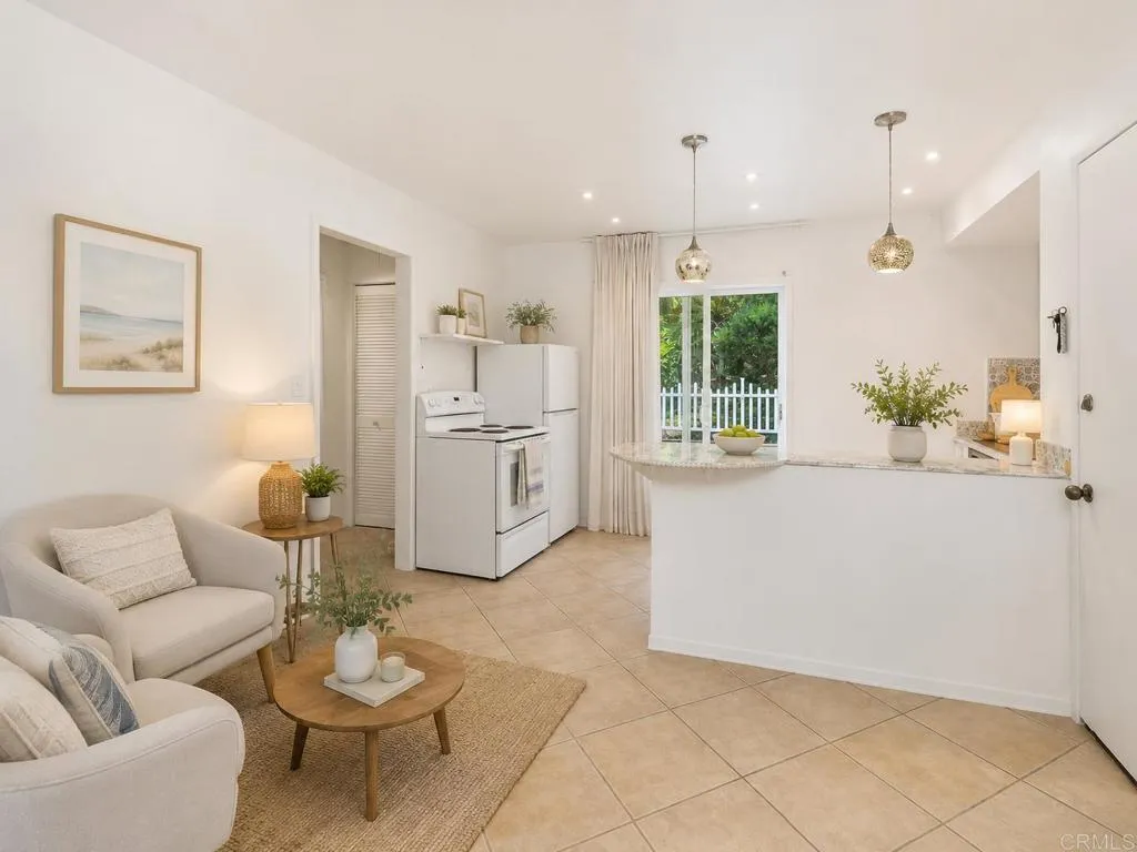 https://cdn.realtyfeed.com/cdn/127/306693716/41e9ce2619b56e5119035b62c66b435f.webp
