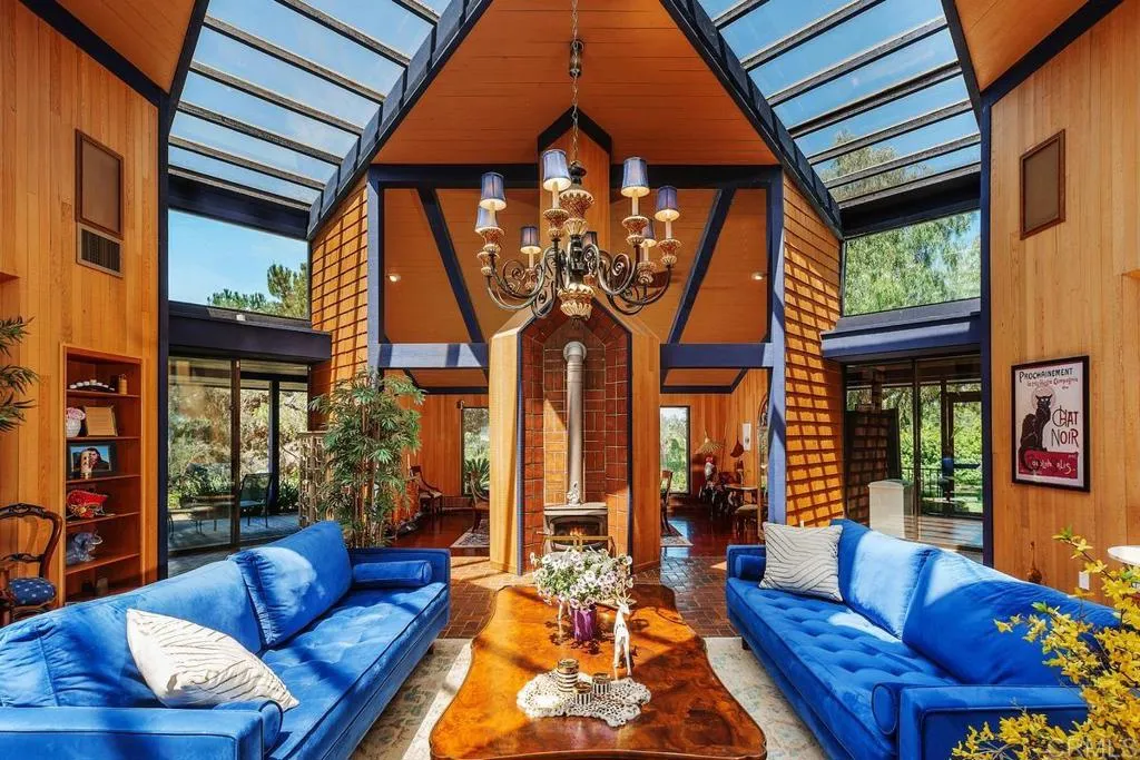 https://cdn.realtyfeed.com/cdn/127/306693716/600b303dccecafb38e29d06c5ff6a59d.webp