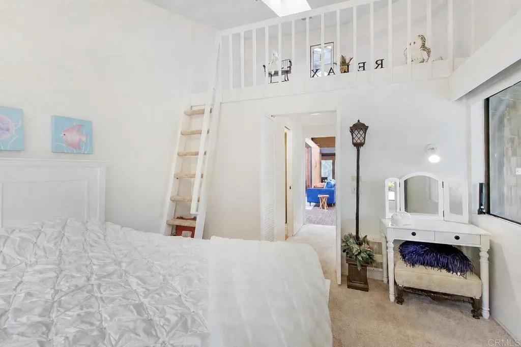 https://cdn.realtyfeed.com/cdn/127/306693716/9d65176393f28eb1570e4647bac72842.webp