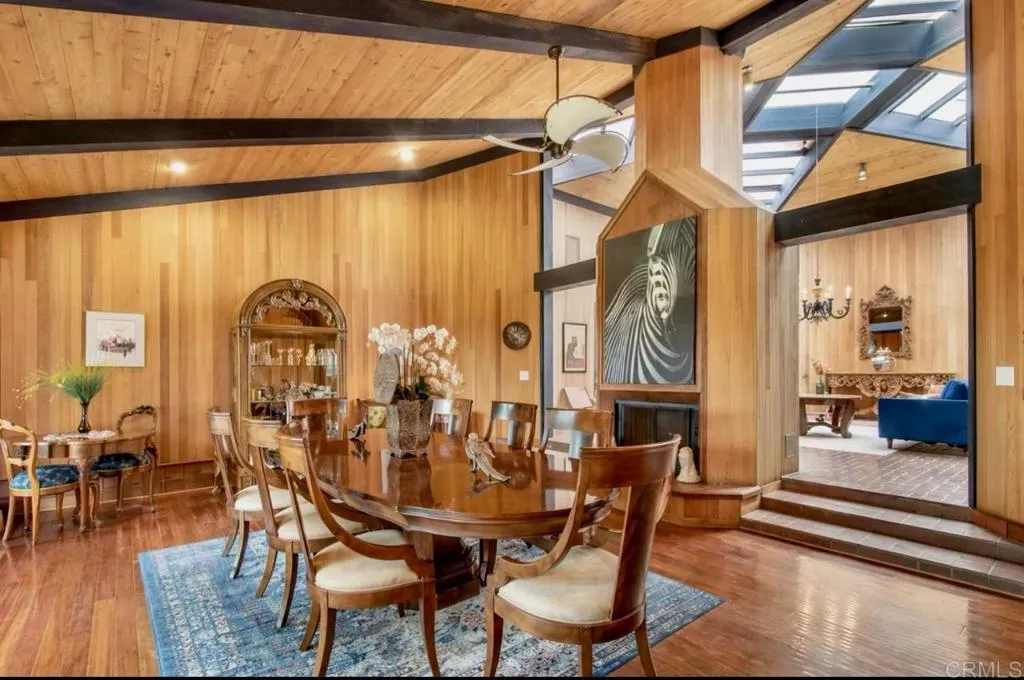 https://cdn.realtyfeed.com/cdn/127/306693716/ac22eeaf7f841efe912ef35c230186be.webp