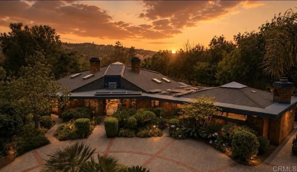 7063 Via Mariposa Norte, Bonsall, CA 92003 - Main photo, Bonsall, CA