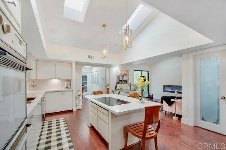 https://cdn.realtyfeed.com/cdn/127/306693716/cb4893a2b3d113f5b66d3246ae38376b.webp