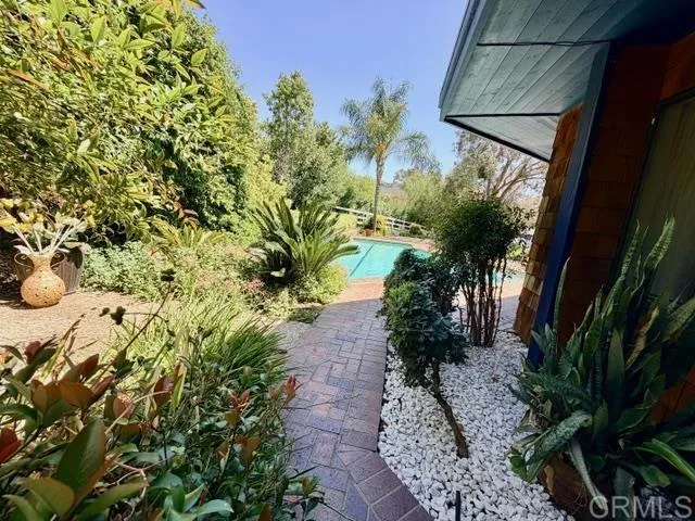 https://cdn.realtyfeed.com/cdn/127/306693716/e726a8f955b0fee500b9f6289b6fd211.webp