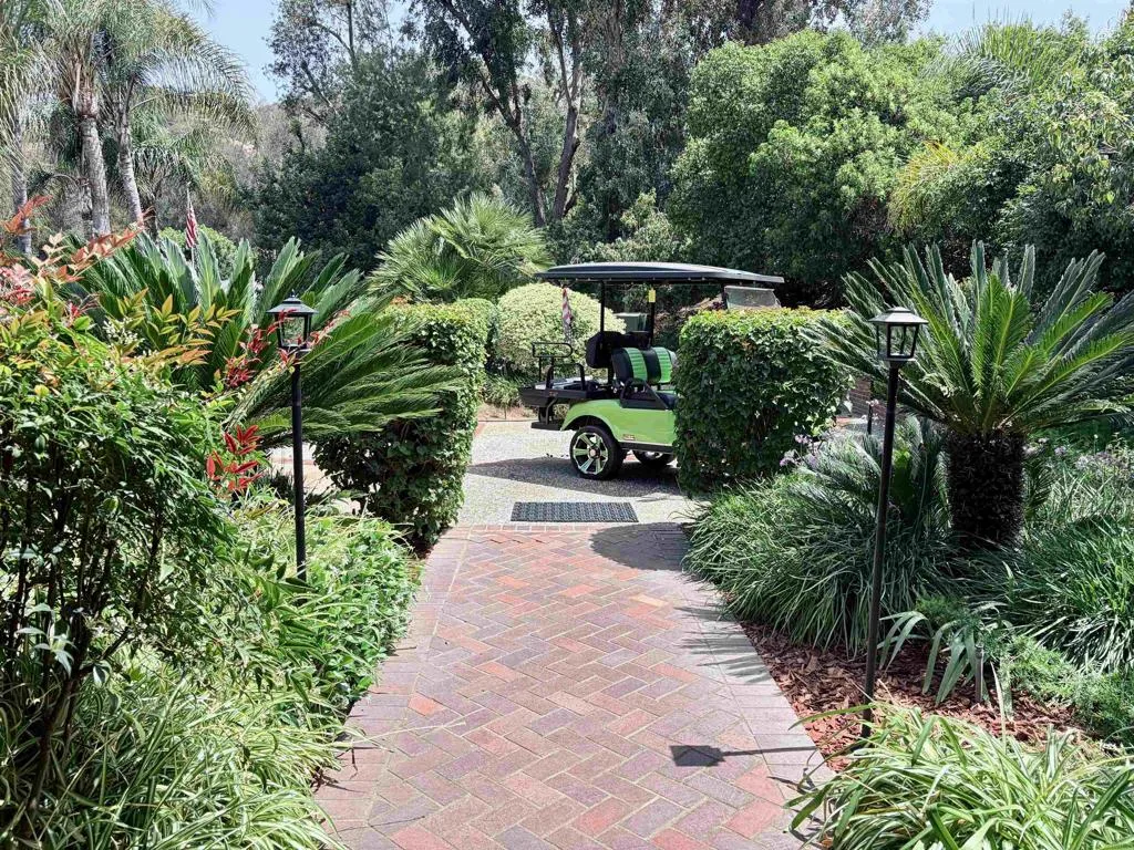 https://cdn.realtyfeed.com/cdn/127/306693716/fd7dcdfd01d155c30ba4970d6286384e.webp