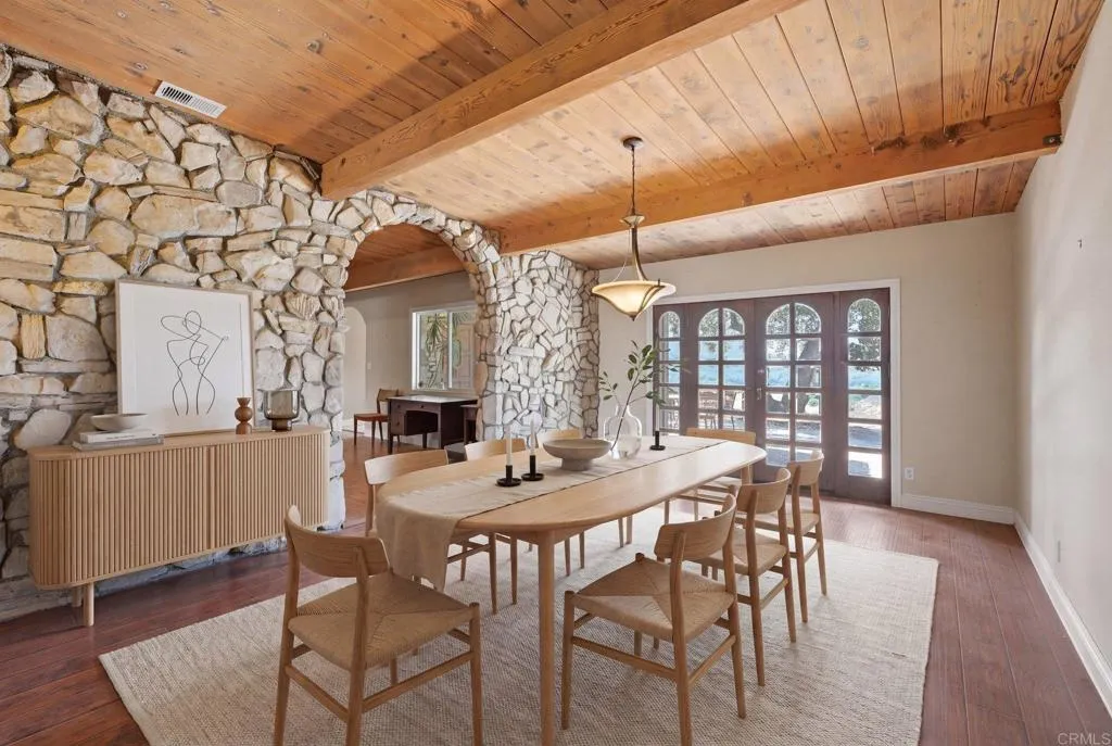 https://cdn.realtyfeed.com/cdn/127/306693747/039fd0922f8bf7dad9e3ea8b9512726a.webp