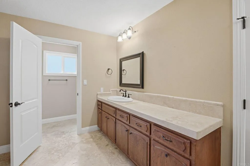 https://cdn.realtyfeed.com/cdn/127/306693747/7838e91374cfc5fdab0cb2db706c6a17.webp