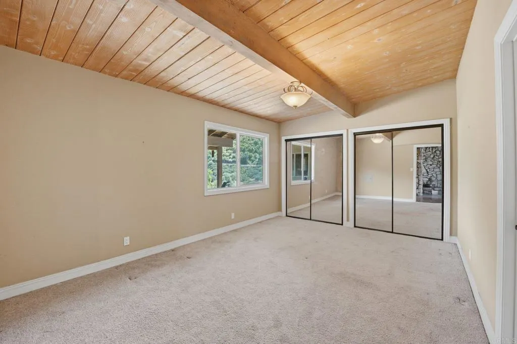 https://cdn.realtyfeed.com/cdn/127/306693747/df4dec90d05440f40cf43469e83516bc.webp