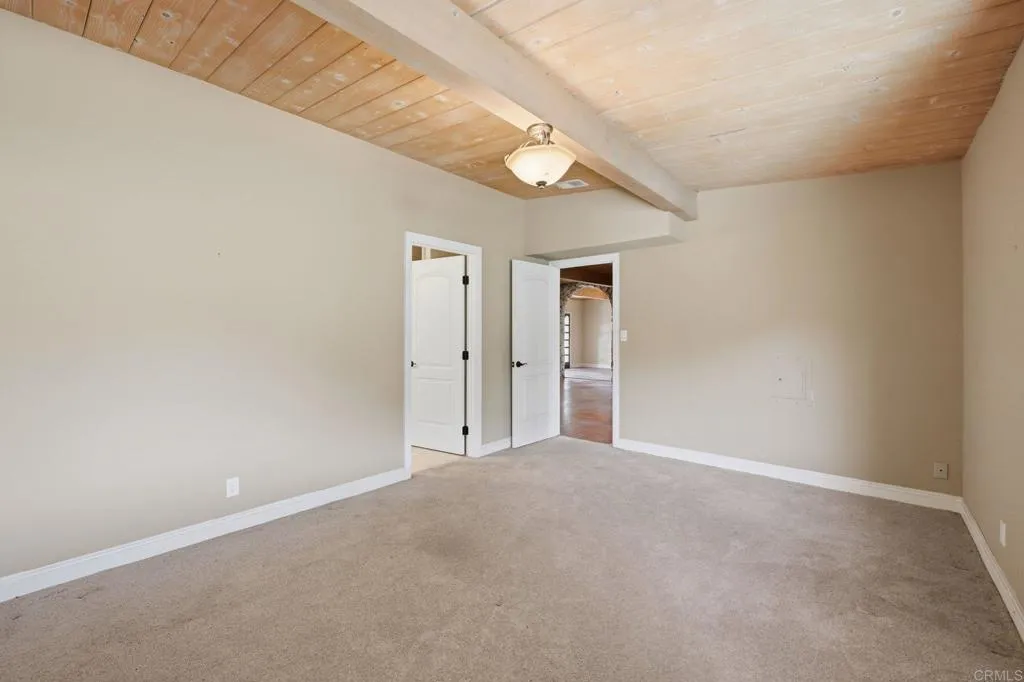https://cdn.realtyfeed.com/cdn/127/306693747/ef3494bc3de1abcbaffdf921331049b2.webp