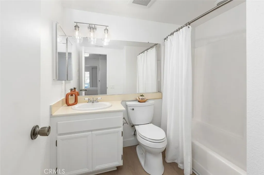 https://cdn.realtyfeed.com/cdn/127/306693851/05d46e8c562a785ea6aabc4df7f2c2b4.webp