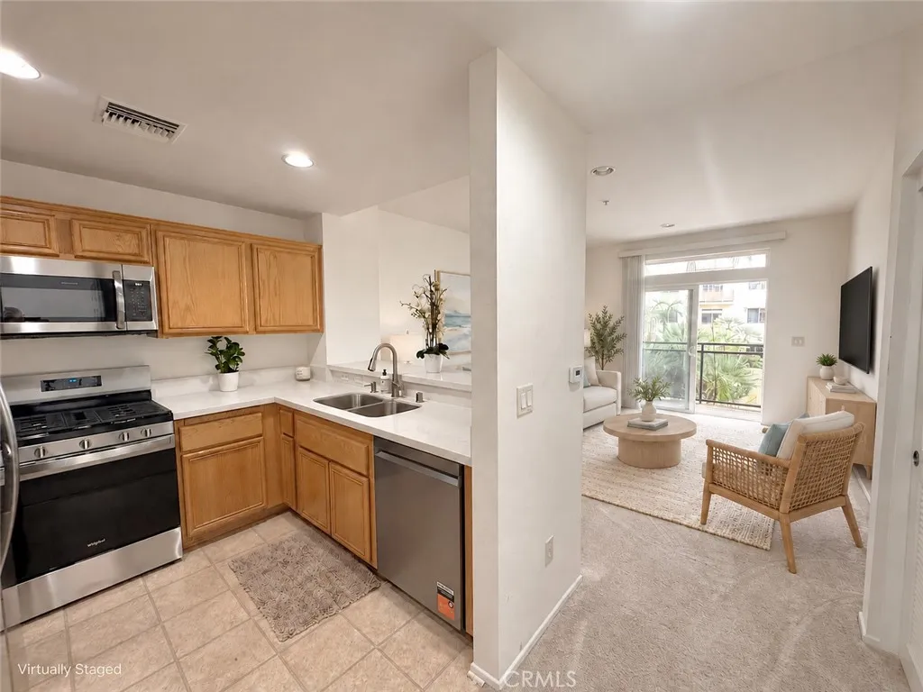 Playa Vista, CA 90094