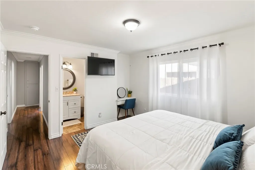 https://cdn.realtyfeed.com/cdn/127/306693925/2e85774162c569cb3761b20ea6d05fe5.webp