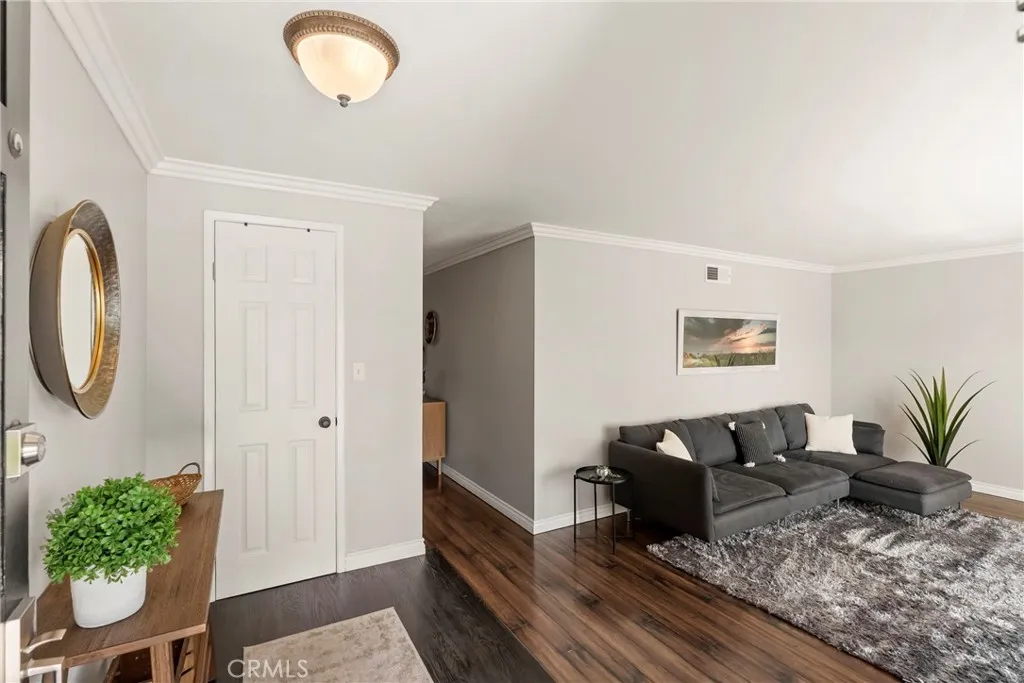 https://cdn.realtyfeed.com/cdn/127/306693925/39711b75444c767cad3916f1ef3cb985.webp