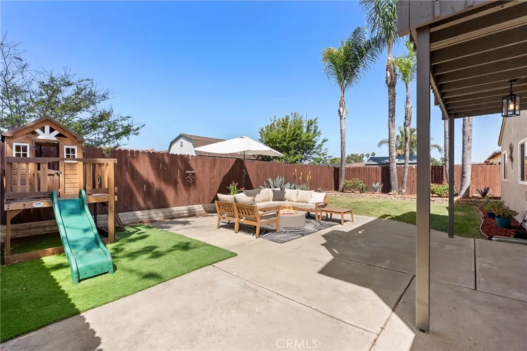 https://cdn.realtyfeed.com/cdn/127/306693925/65579e5503d27a2d310e96129b0931bb.webp