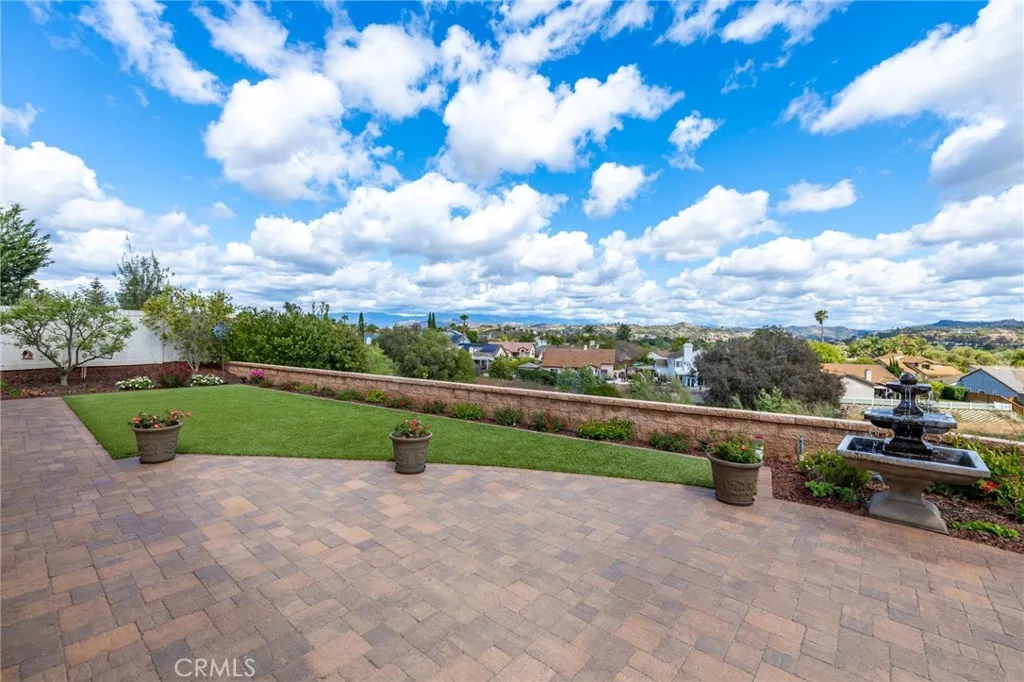 https://cdn.realtyfeed.com/cdn/127/306693928/206f8c9d7070dfe53994b78ce85eb563.webp