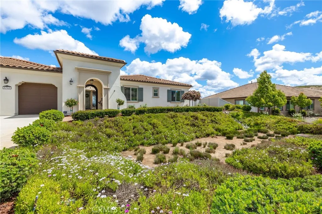 https://cdn.realtyfeed.com/cdn/127/306693928/26c09c0eb552f23ba4c7af256af215bb.webp