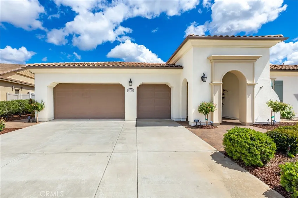 https://cdn.realtyfeed.com/cdn/127/306693928/94e567dc9de90aae7d8876a6828442a0.webp