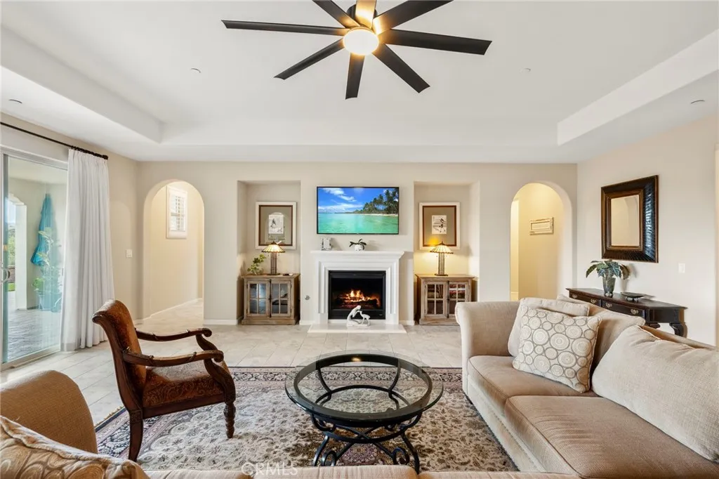https://cdn.realtyfeed.com/cdn/127/306693928/de600651ec2fb43b8248a0c4103f67f7.webp