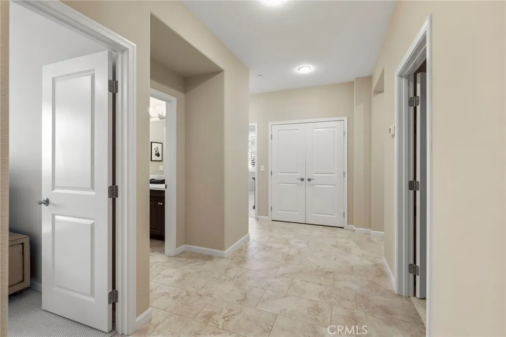 https://cdn.realtyfeed.com/cdn/127/306693928/e3a131e5de886bf7e691eff84a2b75d1.webp