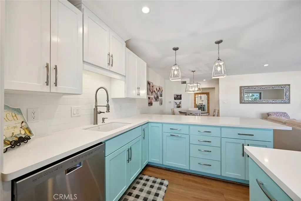 Photo #11: OC26081990 Listing: Photo #11