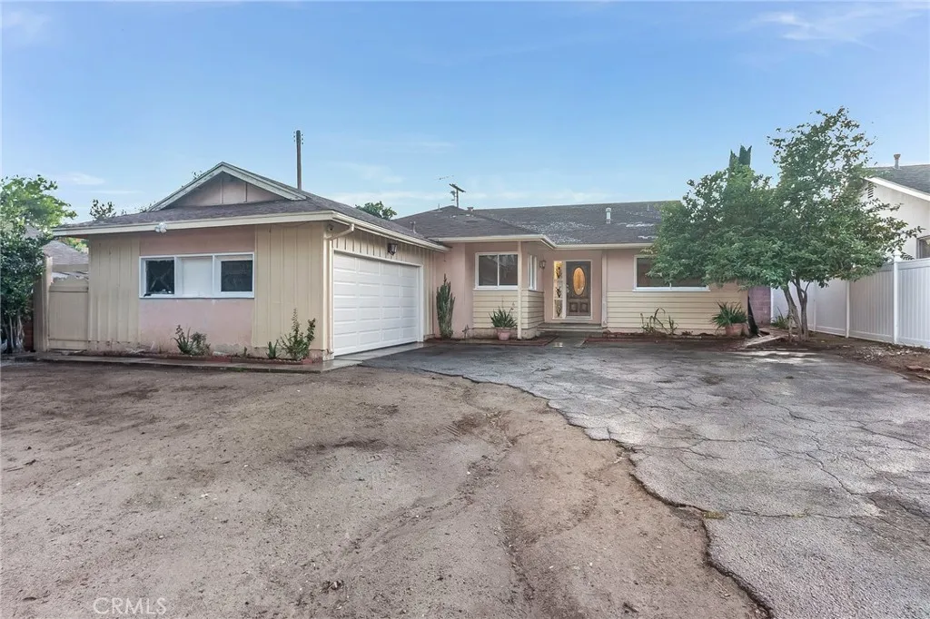 Canoga Park, CA 91304