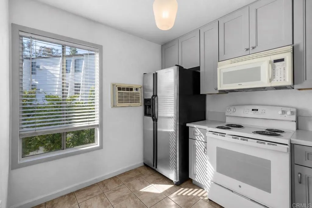 https://cdn.realtyfeed.com/cdn/127/306693990/3877064cd675247fdf391d512da8891d.webp