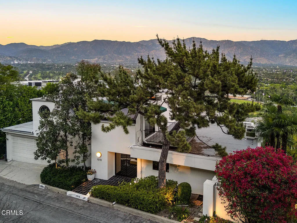 736 Cavanagh Road, Glendale, CA, 91207